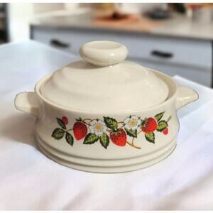 Vintage Sheffield Strawberries N Cream Stoneware Bowl w/ Lid